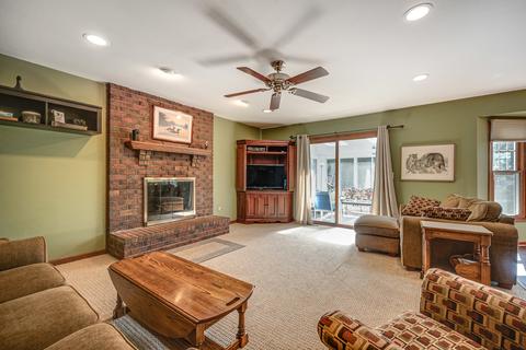 215 Decker Dr, Cary, IL 60013 photo 10