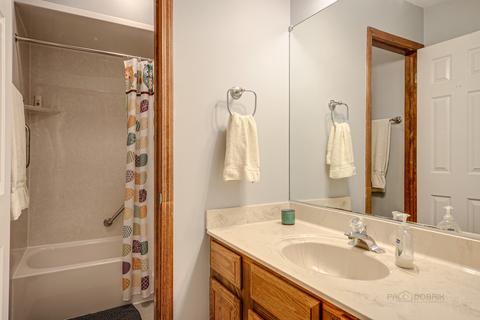 215 Decker Dr, Cary, IL 60013 photo 24