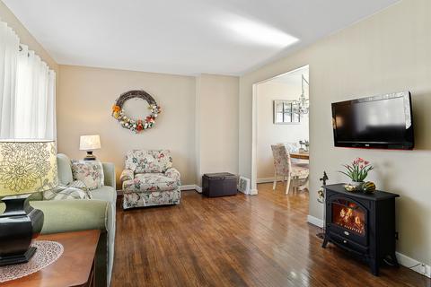 5137 Saint Charles Rd, Berkeley, IL 60163 photo 8