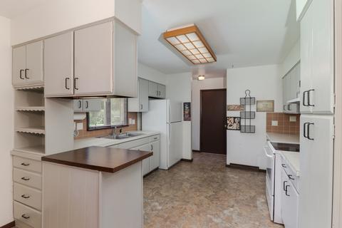 105 Ellis Ave, Normal, IL 61761 photo 9