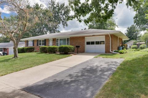 105 Ellis Ave, Normal, IL 61761 photo 2