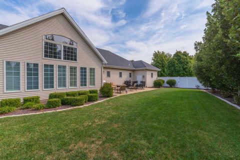 66 Brookstone Cir, Bloomington, IL 61704 photo 70