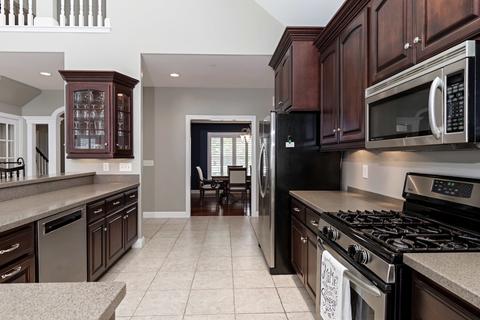 66 Brookstone Cir, Bloomington, IL 61704 photo 10