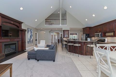 66 Brookstone Cir, Bloomington, IL 61704 photo 7
