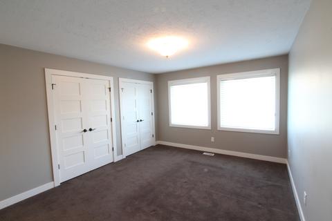 160 Manor Cir, Bloomington, IL 61704 photo 9