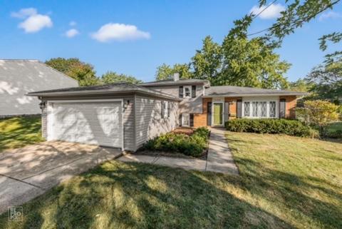 1105 Kent Ct, Wheaton, IL 60189 photo 1