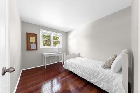 1105 Kent Ct, Wheaton, IL 60189 photo 9