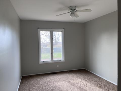 1531 S Pointe Dr, Rantoul, IL 61866 photo 13