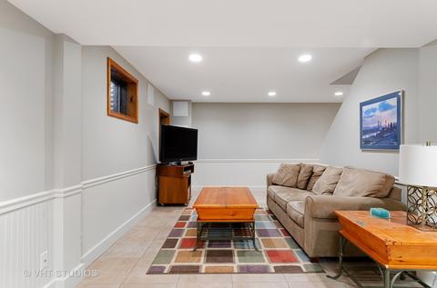 817 Lyford Ln, Wheaton, IL 60189 photo 21