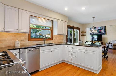817 Lyford Ln, Wheaton, IL 60189 photo 10