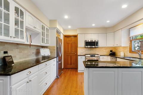 817 Lyford Ln, Wheaton, IL 60189 photo 11
