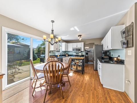 4612 Peacock Ln, Plainfield, IL 60586 photo 9