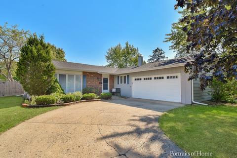 2021 Lancaster Ln, Wheaton, IL 60189 photo 1