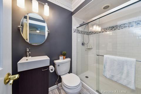 2021 Lancaster Ln, Wheaton, IL 60189 photo 17