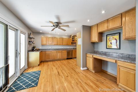 2021 Lancaster Ln, Wheaton, IL 60189 photo 12