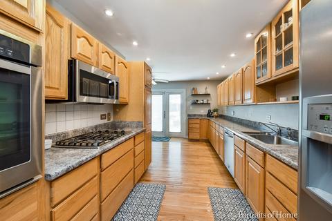 2021 Lancaster Ln, Wheaton, IL 60189 photo 15