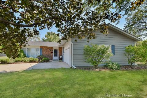2021 Lancaster Ln, Wheaton, IL 60189 photo 2