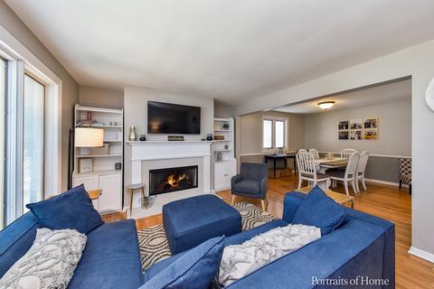 2021 Lancaster Ln, Wheaton, IL 60189 photo 9