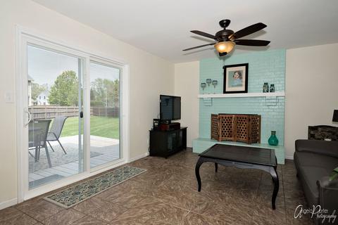 114 Springbrook Ct, Mchenry, IL 60050 photo 11