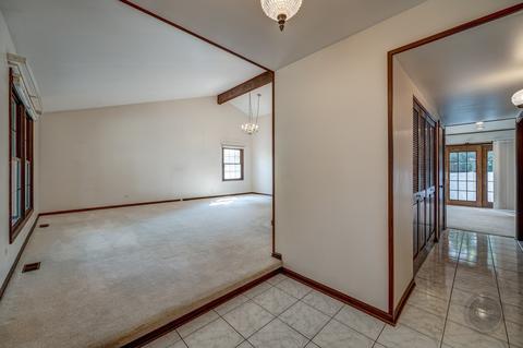 324 Beech Ct, Naperville, IL 60540 photo 3