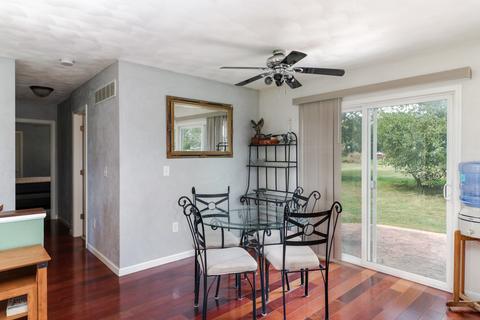707 E 11th St, Delavan, IL 61734 photo 6