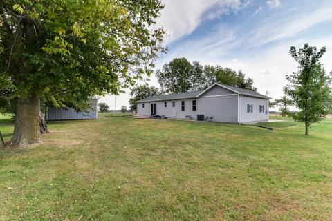707 E 11th St, Delavan, IL 61734 photo 27