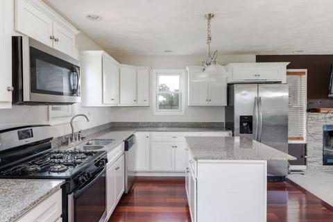 707 E 11th St, Delavan, IL 61734 photo 8