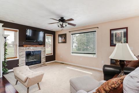 707 E 11th St, Delavan, IL 61734 photo 10