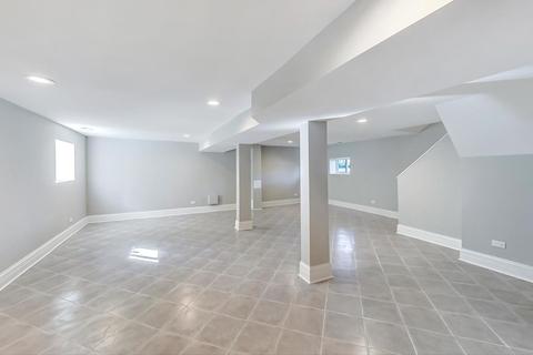 402 E 89th Pl, Chicago, IL 60619 photo 41