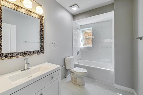 402 E 89th Pl, Chicago, IL 60619 photo 17
