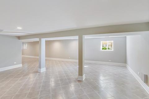 402 E 89th Pl, Chicago, IL 60619 photo 40