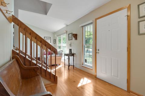 385 Pearson Cir, Naperville, IL 60563 photo 4