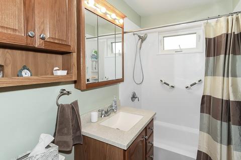 505 Aberdeen St, Hoffman Estates, IL 60169 photo 15