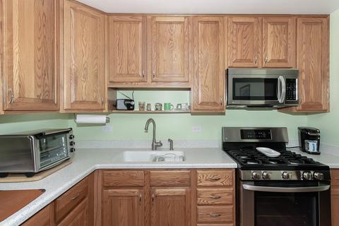 505 Aberdeen St, Hoffman Estates, IL 60169 photo 9