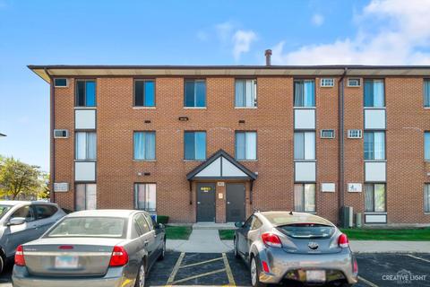 261 Gregory St #12, Aurora, IL 60504 photo 2