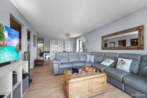261 Gregory St #12, Aurora, IL 60504 photo 9