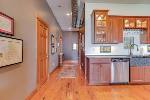 221 E Front St #5, Bloomington, IL 61701 photo 16