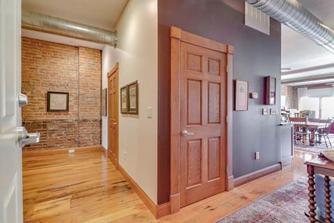 221 E Front St #5, Bloomington, IL 61701 photo 17