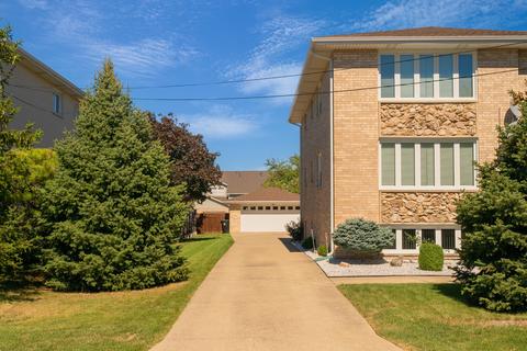 8012 W 83rd St, Bridgeview, IL 60455 photo 2