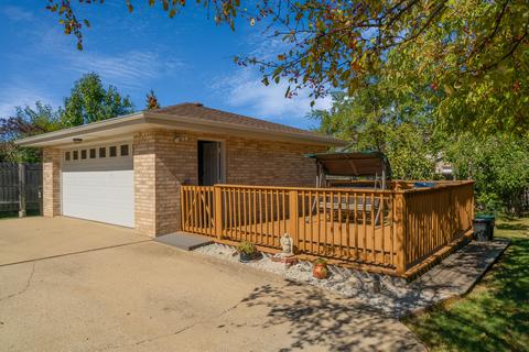 8012 W 83rd St, Bridgeview, IL 60455 photo 5