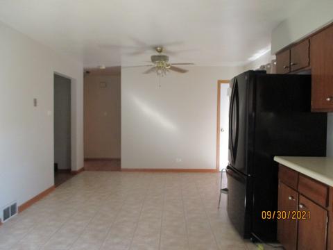 15213 Ridgeway Ave, Midlothian, IL 60445 photo 3