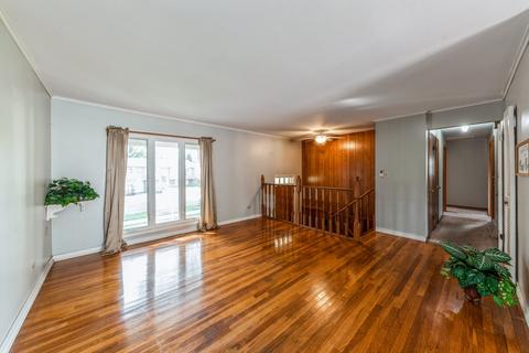 1044 Kenilworth Dr, Wheeling, IL 60090 photo 3