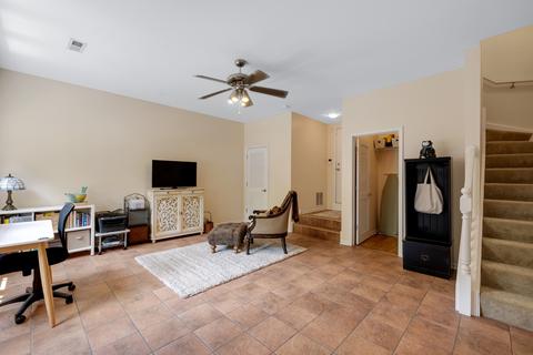 316 E 18th St, Chicago, IL 60616 photo 4
