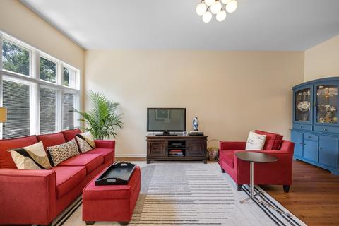 316 E 18th St, Chicago, IL 60616 photo 15
