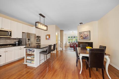 316 E 18th St, Chicago, IL 60616 photo 9
