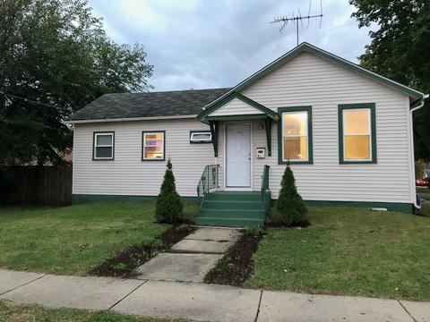 581 5th Ave, Aurora, IL 60505 photo 1