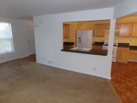 995 Symphony Dr, Aurora, IL 60504 photo 4