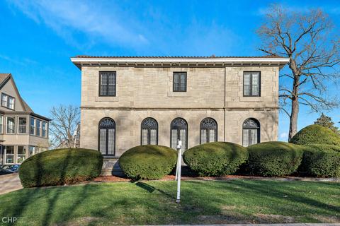 9155 S Pleasant Ave, Chicago, IL 60643 photo 2