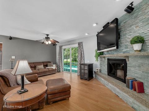 260 80th St, Willowbrook, IL 60527 photo 6