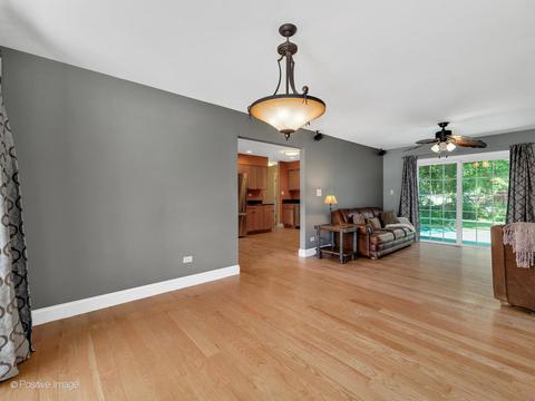260 80th St, Willowbrook, IL 60527 photo 10